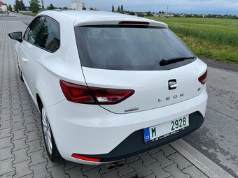 Seat Leon FR 2,0 tdi 135kw rok 2014 LED světla - 10