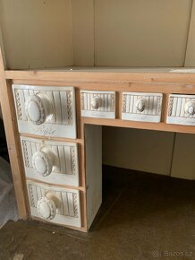 Strozitna kuchynska kredenc - 10