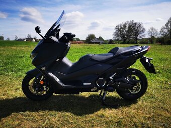 Yamaha T-Max 560 - 10