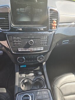 Mercedes Benz AMG GLS 63 - 10