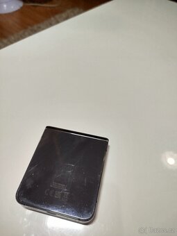 Samsung Z Flip 5 8/256Gb - 10