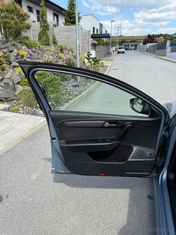 VW Passat combi b 7 2.0 Tdi 103 kw DSG - 10