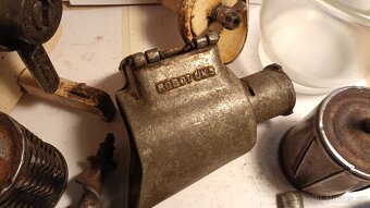 Starý kuchyňský robot UKS E20A + příslušenství - 10