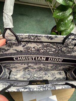 Christian Dior tote book medium size - 10