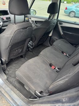 Citroen C4 Picasso 7 míst - 10