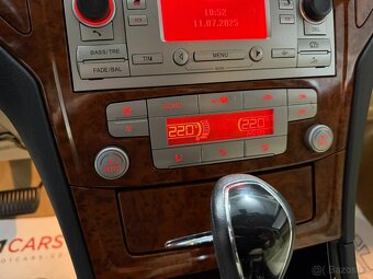 Ford Mondeo 2,3 i AUTOMAT TITAN BI-XEN NAVI VENTILACE VÝHŘEV - 10