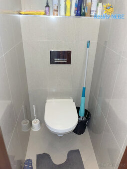 Pronájem bytu 2+1 50m2 balkon Štefánikova Praha Smíchov - 10