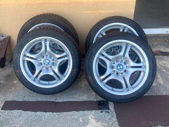 BMW – originální dvourozměrná kola, ALU 17” + zimní pneu - 10