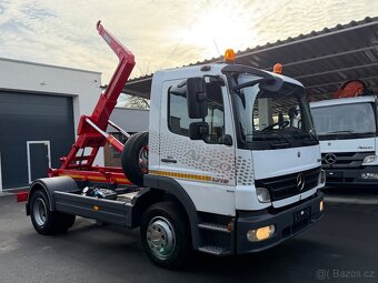 Mercedes Benz Atego 1218 hákový nosič kontejnerů - 10