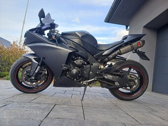 YAMAHA R1 - 2015 - 16.900km - 10