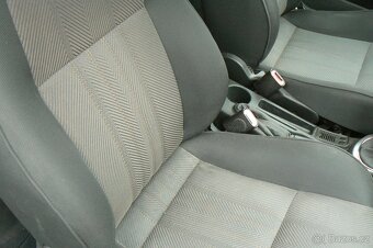 Alfa Romeo 147 1.6 -2006 -3. dveř. - 10