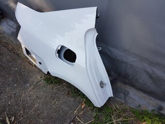 Výřez karoserie, PZ blatník Škoda Octavia III sedan 5E0 - 10