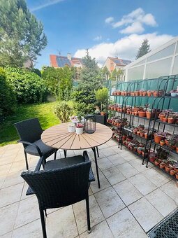 Pronájem rodinného domu 225 m², pozemek 204 m² V zahradách, - 10