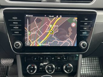 Škoda Superb 2.0 TDI 147KW STYLE DSG 1MAJITEL - 10