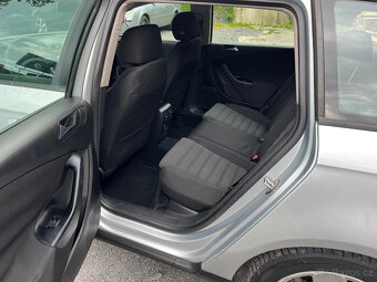 VOLKSWAGEN PASSAT 2,0 TDi 103 Kw - 10