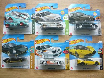 AUTÍČKA HOT WHEELS - 10