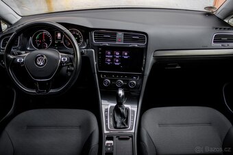 Volkswagen Golf e - 10