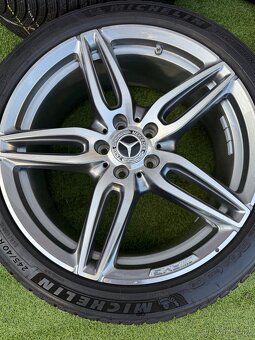 Mercedes E-CLASS AMG - 245/40 R19 ORIGINÁLNÍ ZIMNÍ SADA - 10