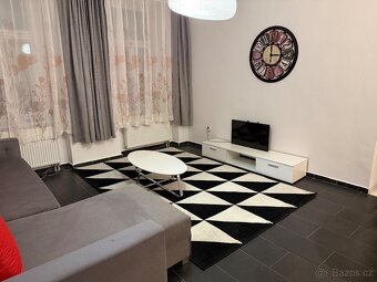 3+1 k pronájmu - 10