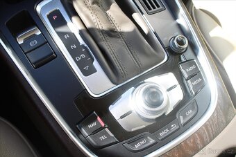 Audi Q5 2.0 TDI 140kW QUATTRO NAVI ČR (2015) - 10