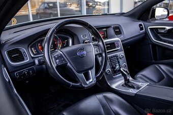 Volvo V60 Cross Country D4 2.4 AWD Automat - 10