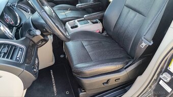 Chrysler Town & Country 3,6 V6 + LPG 7m.Stow'N'Go Limited - 10