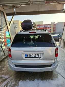 Chrysler Grand Voyager 2.5 - 10