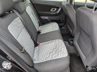 skoda fabia 2 combi 1,4i 2010 - 10