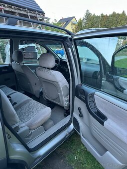 Opel Zafira 1,8 85 kw - 10