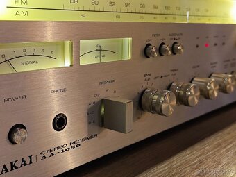 AKAI AA-1050 receiver, TOP model - 10