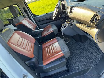 Peugeot EXPERT-TRAVELLER 2018 rok - 10