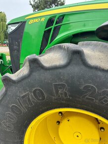 John Deere 8R310 - 10