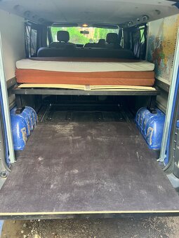 Renault Trafic Passenger 6 míst 2,0dci 84kw spací vestavba - 10