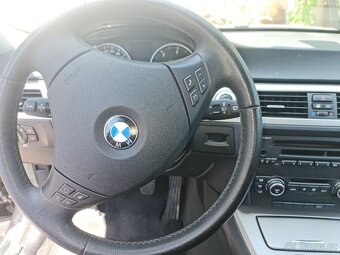 BMW E90 320d 2009 - 10