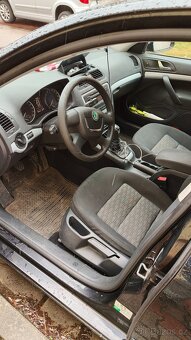 Škoda Octavia 2, 2.0 TDI, top technický stav - 10