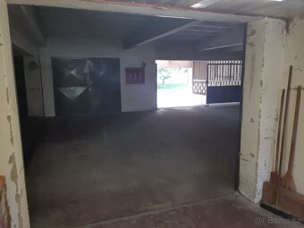 Prodej garáže v garážovém komplexu - 10