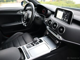 Kia Stinger 3.3 TGDI V6 272 kW 4WD GT-Line r.5/2018 Původ ČR - 10