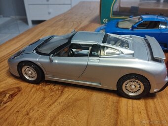 Bugatti EB 110 1/18 - 10