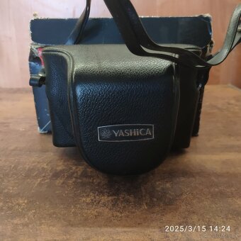 Yashica Electro 35 - 10