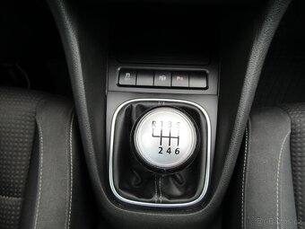 Volkswagen Golf 1.2TSI , 77 kW benzín, 2010 - 10