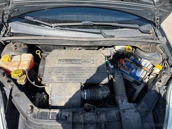 Ford Fiesta 1.3 i - 10
