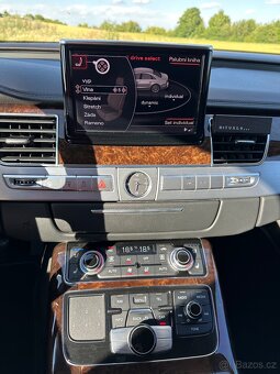 AUDI A8 4.2 TDI - 10
