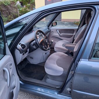 Citroen Xsara picasso 1,6i Dovoz Rakousko. - 10