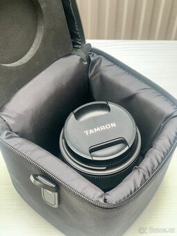 NIKON D810 - 29.926 závěrek, plus objektiv Tamron 45mm - 10