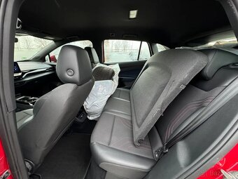 VW ID.4 GTX 4x4 elektro 220kw/tažné/tepelko/kamera/82kwh - 10