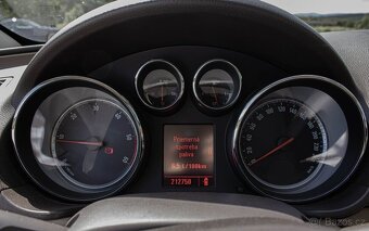 Opel Insignia 2.0 CDTI 2011 - 10