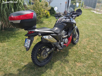 Honda XL700V Transalp - 10