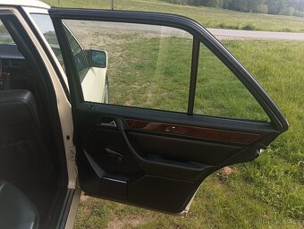 Mercedes-Benz w124 200E - 10