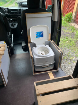 Toyta ProAce Verso - 2 osoby vyrazit a kempovat - 10