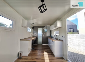 Stylový mobilní domek se zahradou 270m2 v Praze 5, Barrando - 10